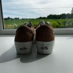 Vans: Platform tan suede